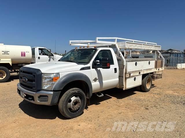 Ford F-450 皮卡.傳統半斗卡車/側卸板