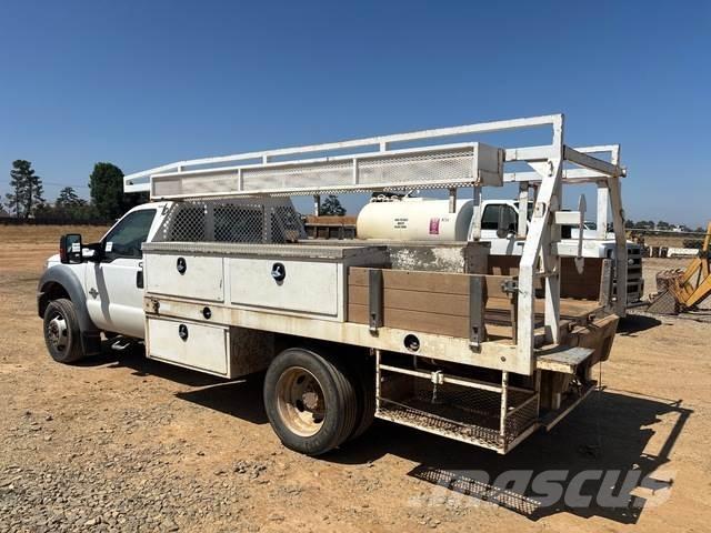 Ford F-450 皮卡.傳統半斗卡車/側卸板