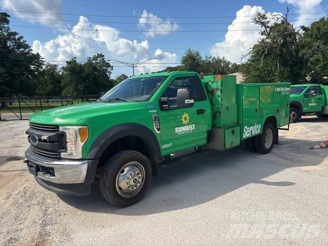 Ford F-450 都市/通用型車輛