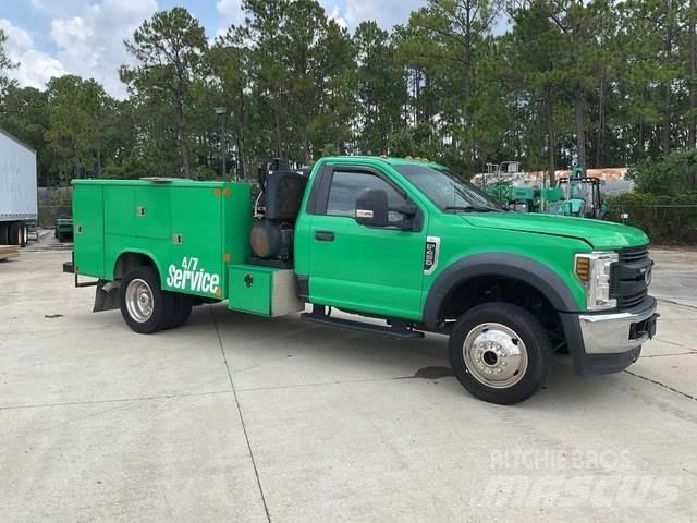 Ford F-450 都市/通用型車輛