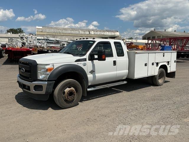Ford F-450 皮卡.傳統半斗卡車/側卸板