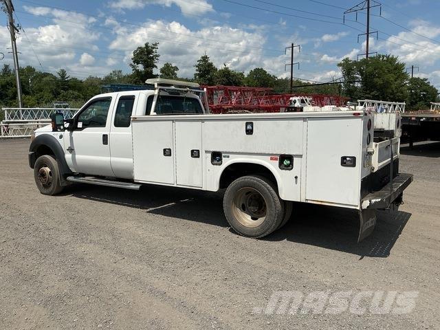 Ford F-450 皮卡.傳統半斗卡車/側卸板
