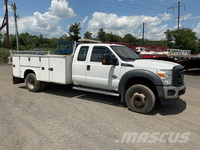 Ford F-450 皮卡.傳統半斗卡車/側卸板