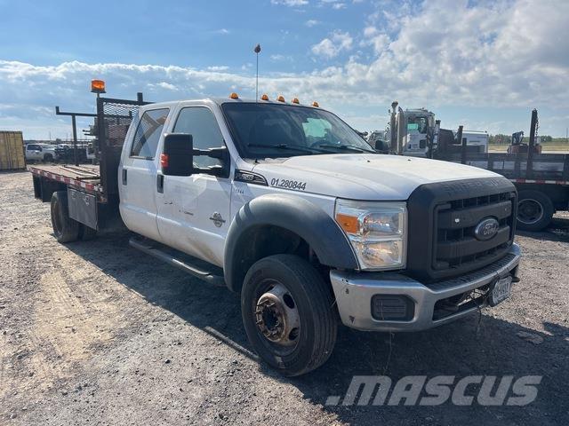Ford F-450 平板式/側卸式卡車