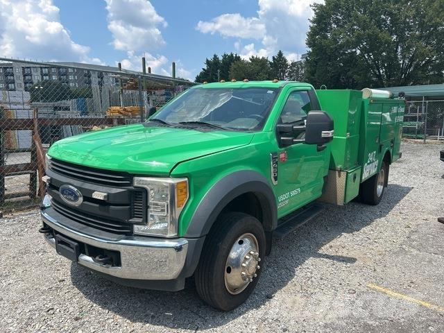 Ford F-450 皮卡.傳統半斗卡車/側卸板
