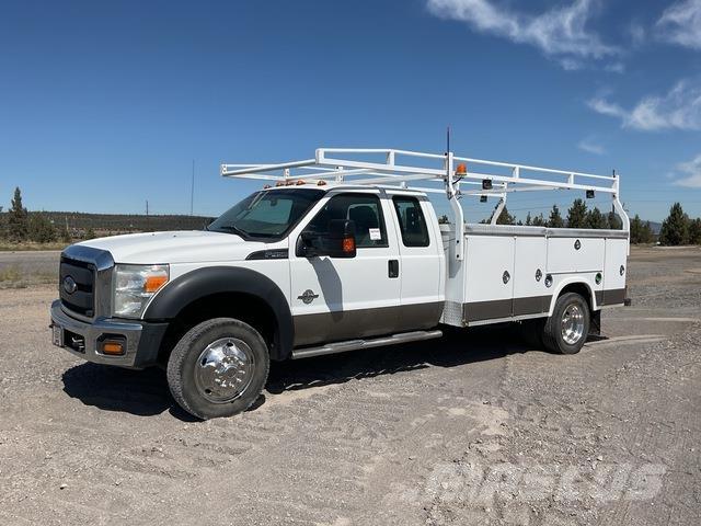Ford F-450 皮卡.傳統半斗卡車/側卸板