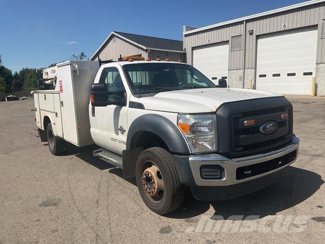 Ford F-450 都市/通用型車輛