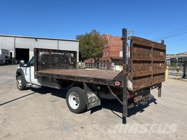 Ford F-450 平板式/側卸式卡車