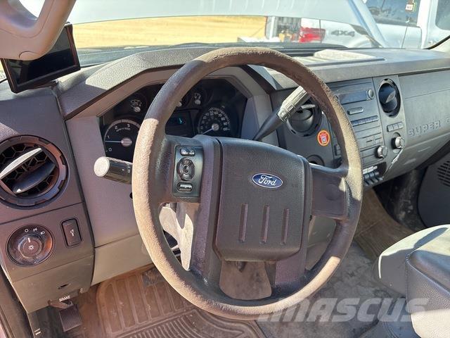 Ford F-450 皮卡.傳統半斗卡車/側卸板