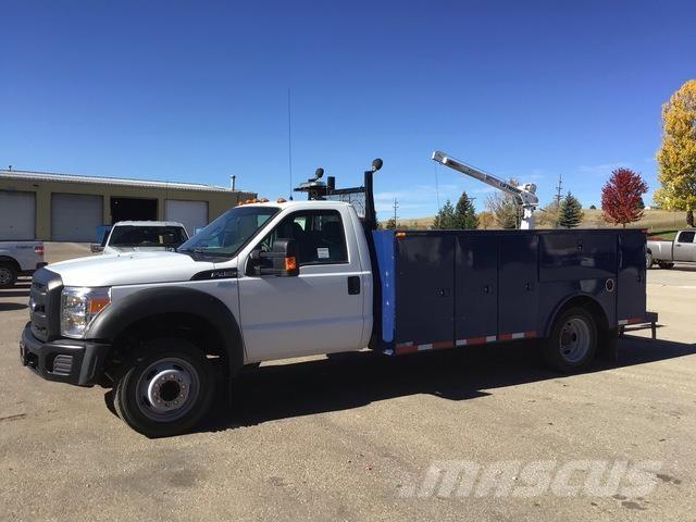 Ford F-450 都市/通用型車輛