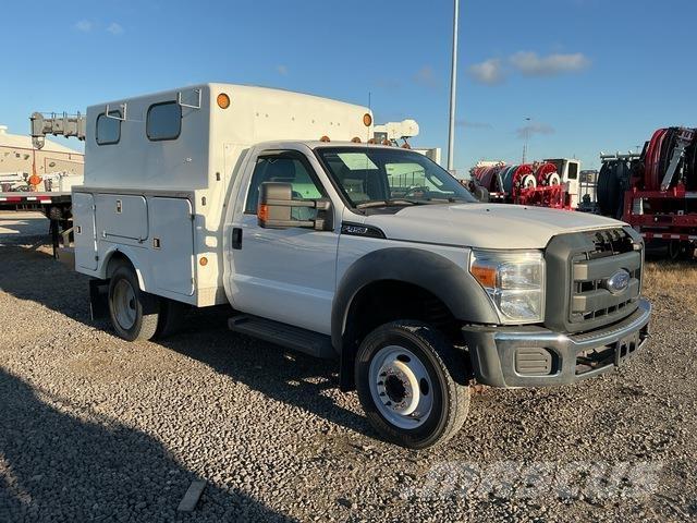 Ford F-450 皮卡.傳統半斗卡車/側卸板