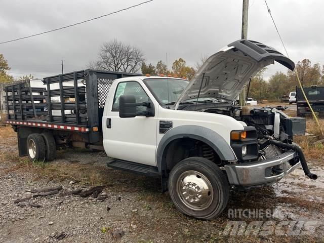 Ford F-550 平板式/側卸式卡車