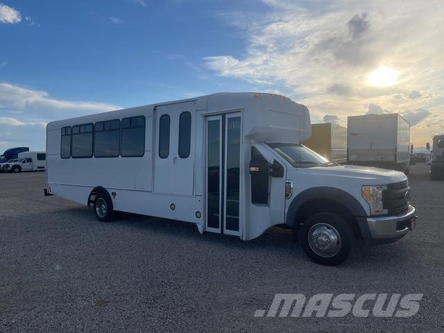 Ford F-550 汽車