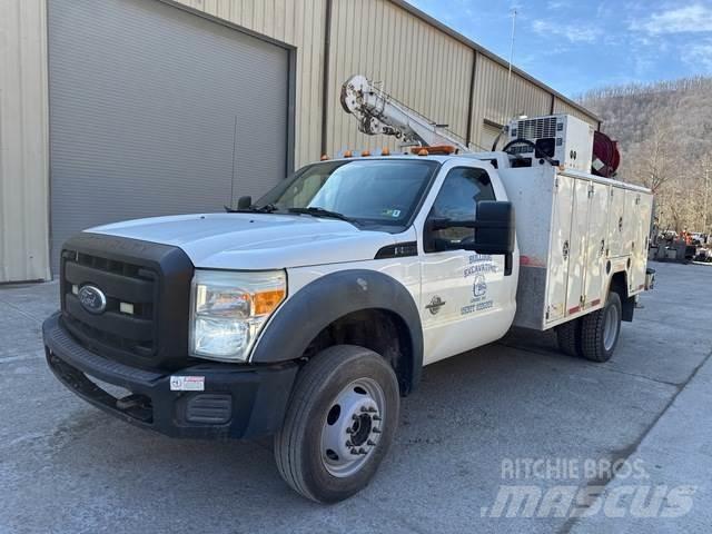 Ford F-550 都市/通用型車輛