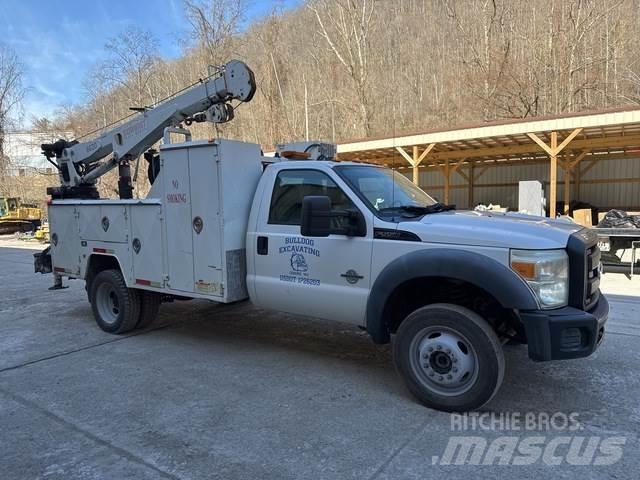 Ford F-550 都市/通用型車輛