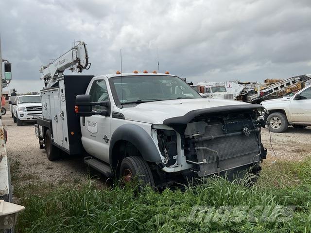Ford F-550 都市/通用型車輛