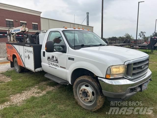 Ford F-550 都市/通用型車輛