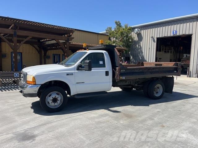 Ford F-550 傾卸式卡車