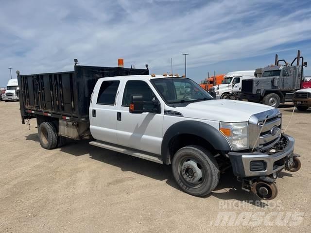 Ford F-550 平板式/側卸式卡車