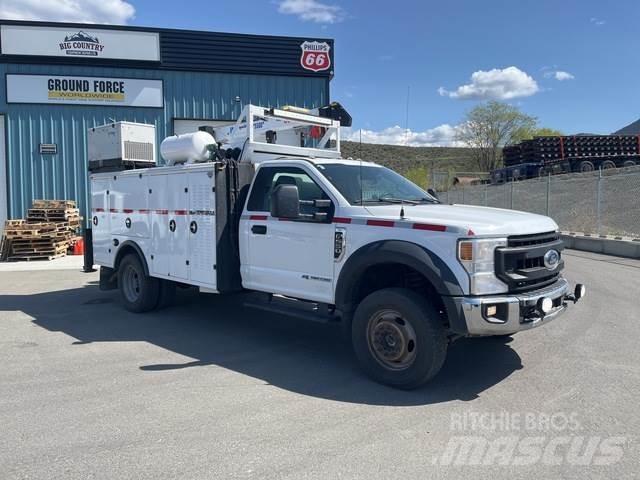 Ford F-550 都市/通用型車輛