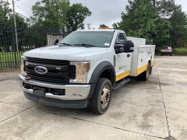 Ford F-550 都市/通用型車輛