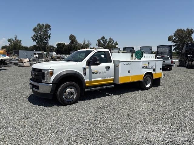 Ford F-550 都市/通用型車輛