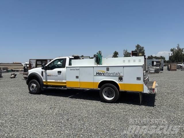 Ford F-550 都市/通用型車輛