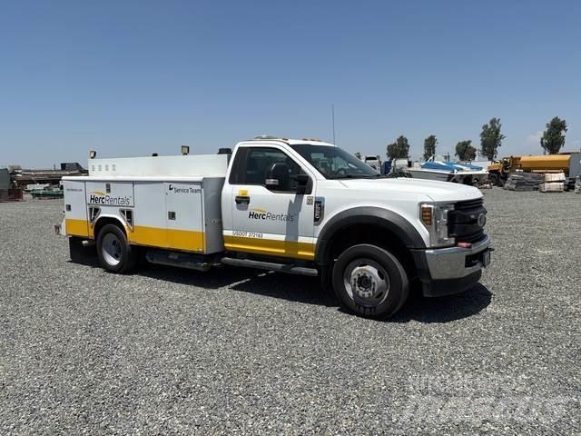 Ford F-550 都市/通用型車輛