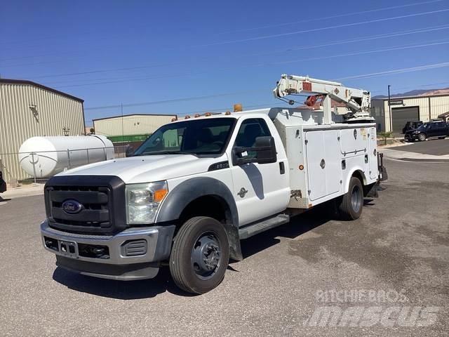 Ford F-550 都市/通用型車輛