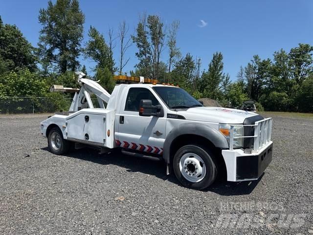 Ford F-550 救援車