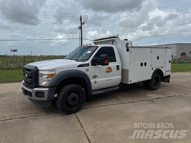 Ford F-550 都市/通用型車輛