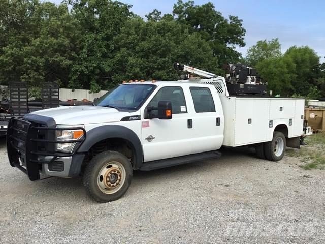Ford F-550 都市/通用型車輛