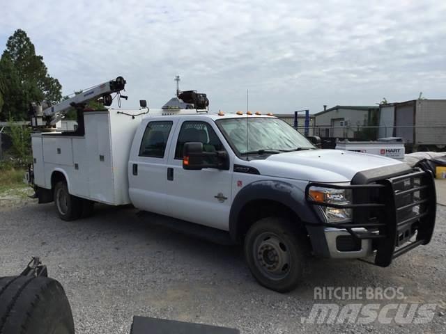 Ford F-550 都市/通用型車輛