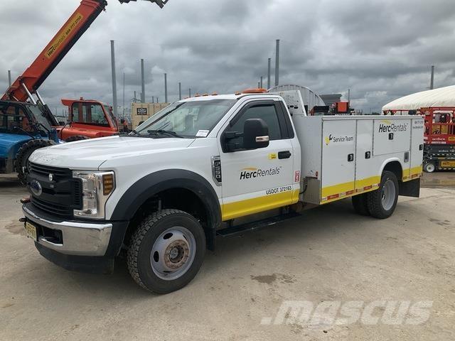 Ford F-550 運油車