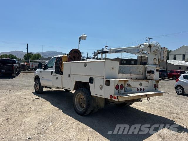 Ford F-550 都市/通用型車輛