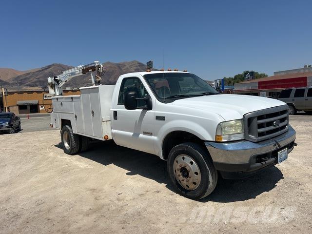 Ford F-550 都市/通用型車輛