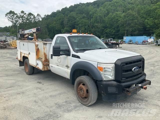 Ford F-550 都市/通用型車輛