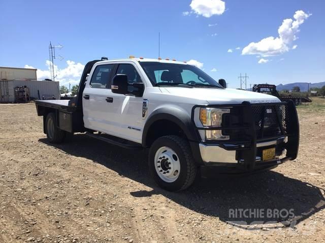 Ford F-550 平板式/側卸式卡車