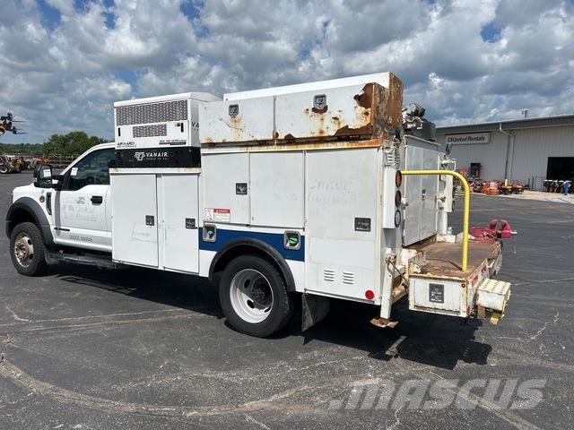 Ford F-550 都市/通用型車輛