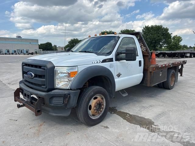Ford F-550 都市/通用型車輛