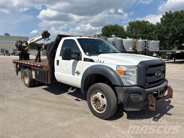 Ford F-550 都市/通用型車輛