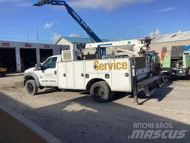 Ford F-550 都市/通用型車輛