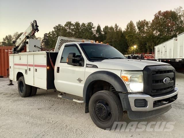 Ford F-550 都市/通用型車輛