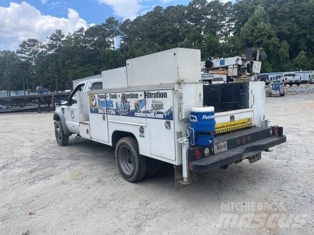 Ford F-550 都市/通用型車輛