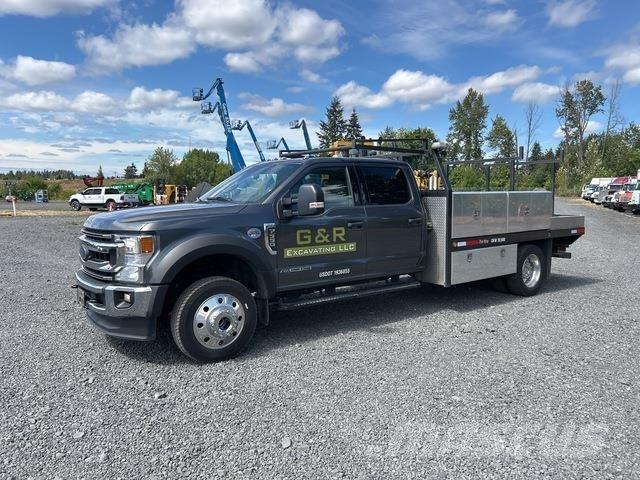 Ford F-550 平板式/側卸式卡車