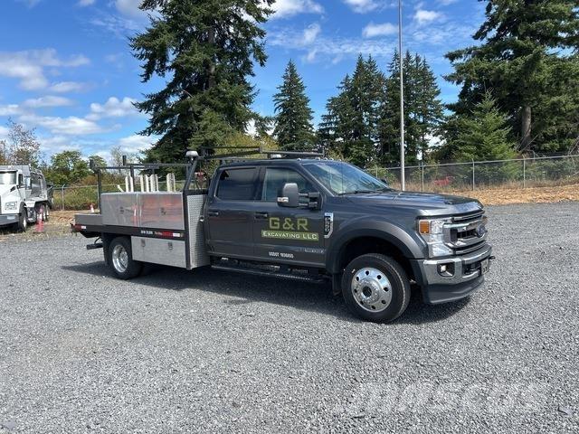 Ford F-550 平板式/側卸式卡車