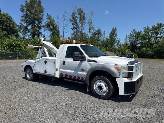 Ford F-550 救援車