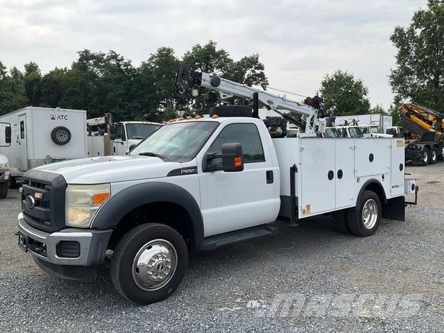 Ford F-550 都市/通用型車輛