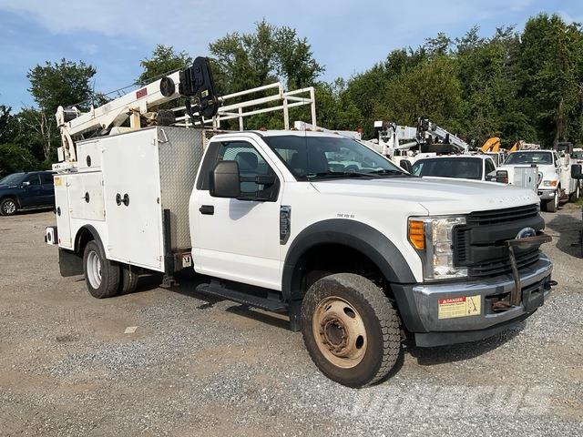 Ford F-550 都市/通用型車輛