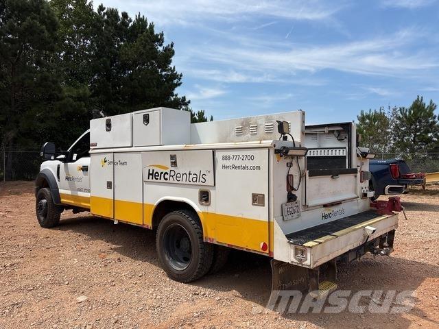 Ford F-550 運油車